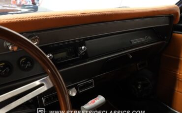 Chevrolet-Chevelle-1966-Black-Saddle-Leather-39