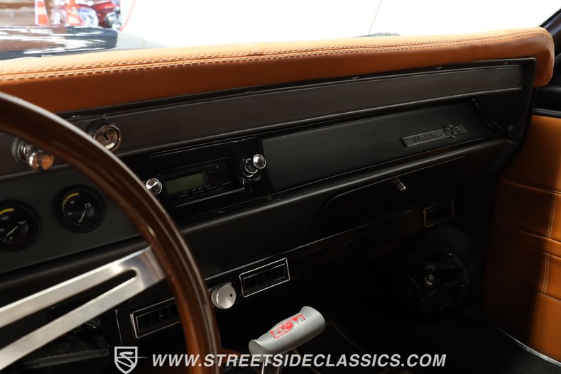 Chevrolet-Chevelle-1966-Black-Saddle-Leather-39
