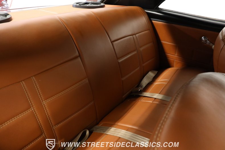 Chevrolet-Chevelle-1966-Black-Saddle-Leather-42