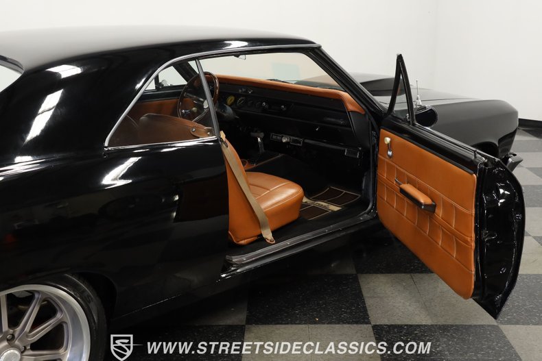 Chevrolet-Chevelle-1966-Black-Saddle-Leather-49