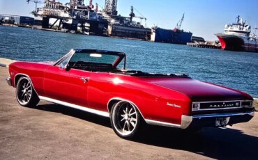 Chevrolet-Chevelle-1966-Red-Black-3