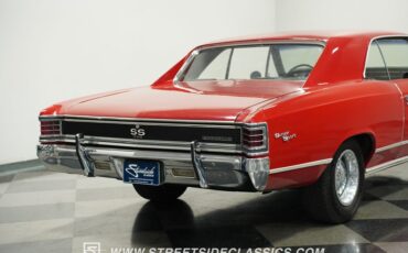 Chevrolet-Chevelle-1967-Bolero-Red-Black-27
