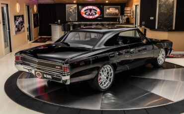 Chevrolet-Chevelle-1967-Coupe-13