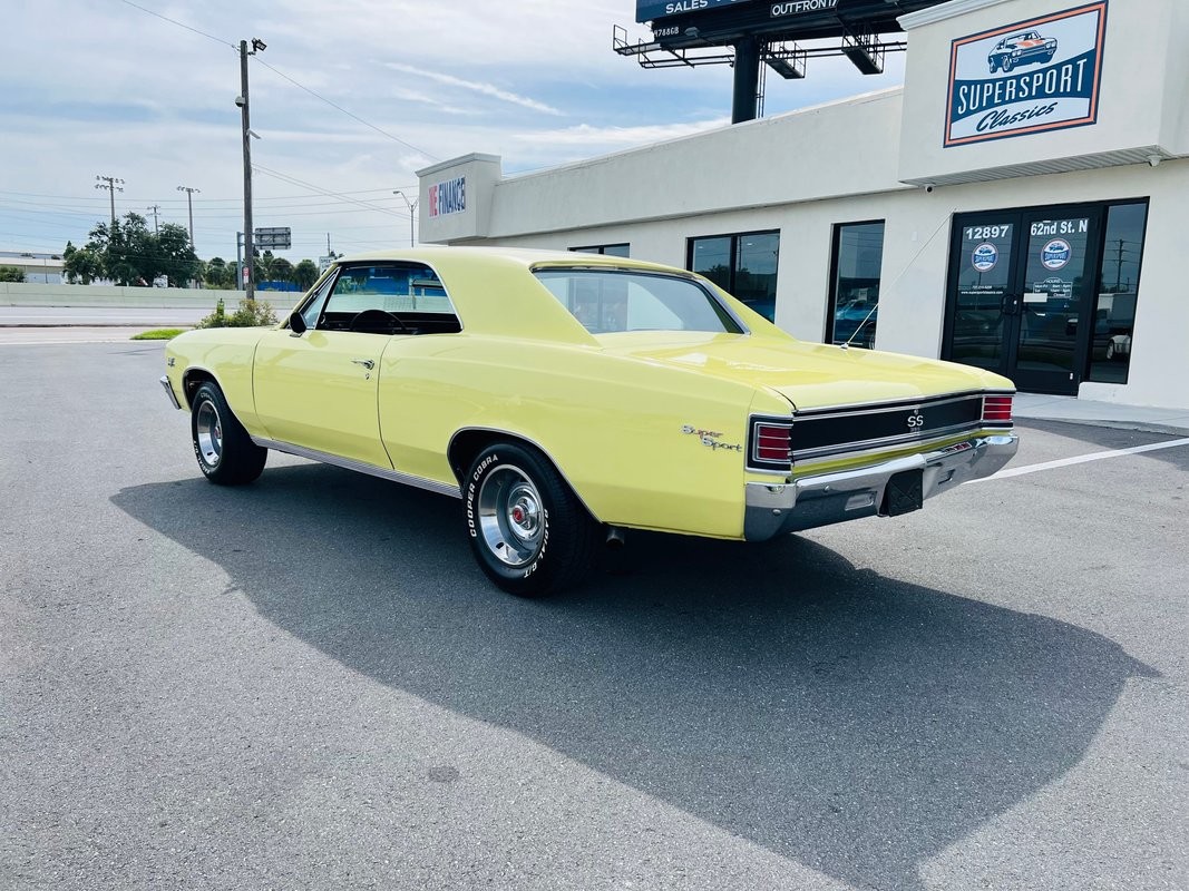 Chevrolet-Chevelle-1967-Coupe-2