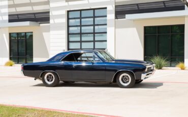Chevrolet-Chevelle-1967-Coupe-2