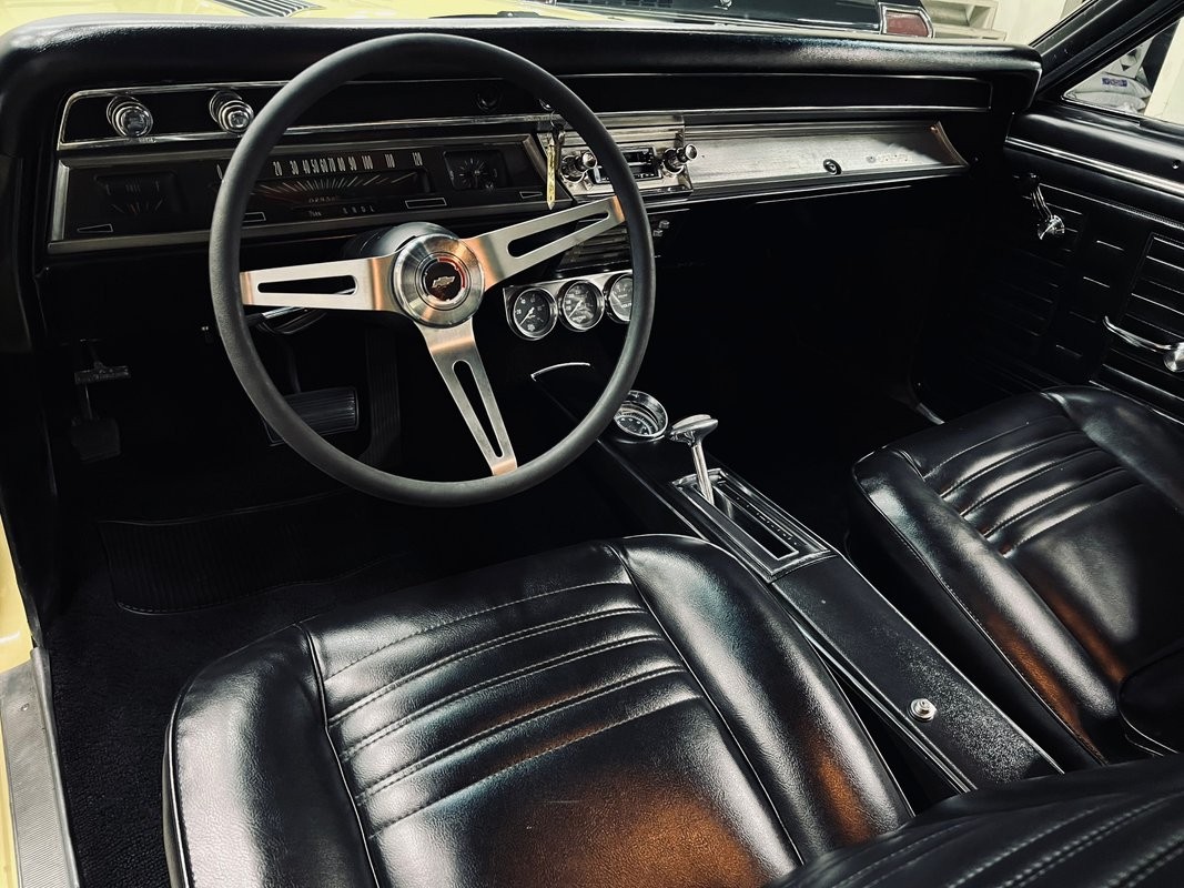 Chevrolet-Chevelle-1967-Coupe-24
