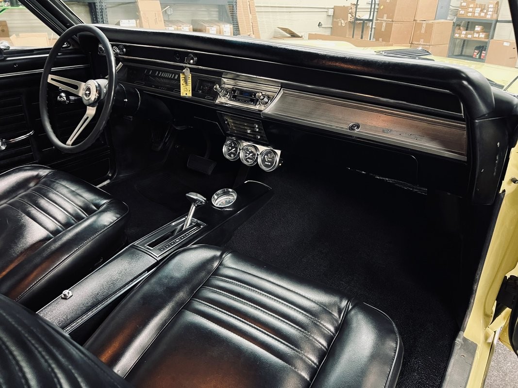 Chevrolet-Chevelle-1967-Coupe-29