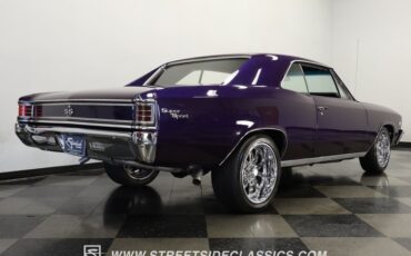 Chevrolet-Chevelle-1967-Purple-Black-2