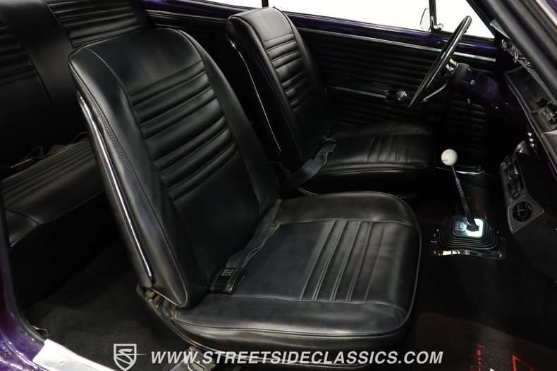 Chevrolet-Chevelle-1967-Purple-Black-25