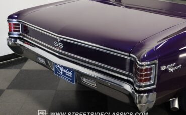 Chevrolet-Chevelle-1967-Purple-Black-47