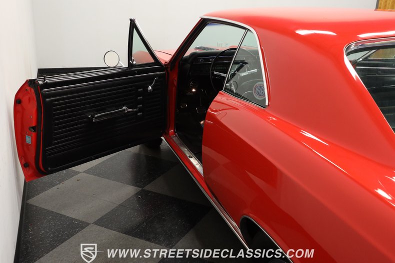 Chevrolet-Chevelle-1967-Red-Black-31