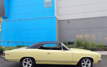 Chevrolet-Chevelle-1967-Sedan-13