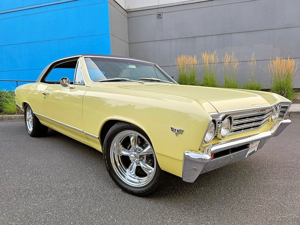 Chevrolet-Chevelle-1967-Sedan-14