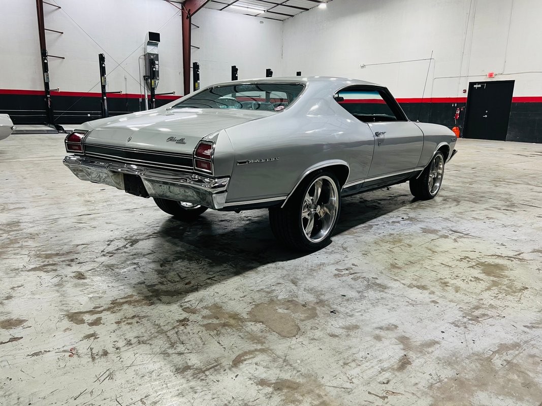 Chevrolet-Chevelle-1969-Coupe-5
