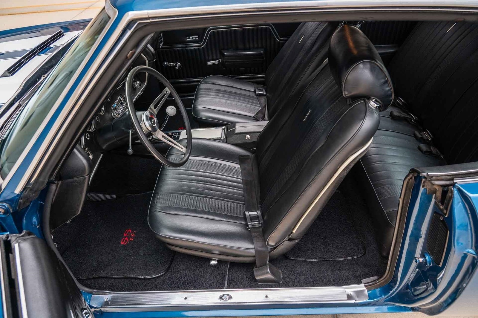 Chevrolet-Chevelle-1970-2-Door-13