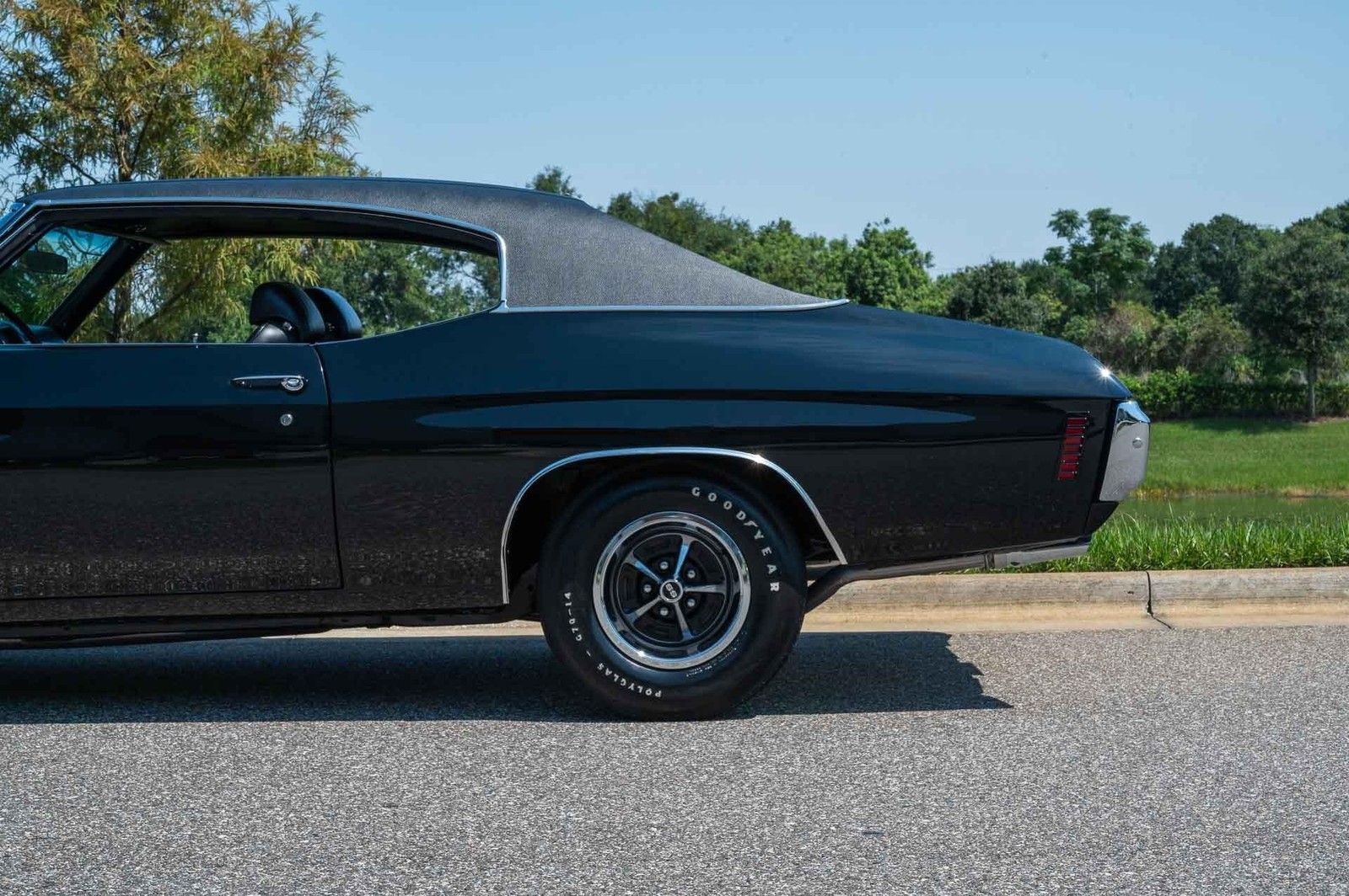 Chevrolet-Chevelle-1970-2-Door-21