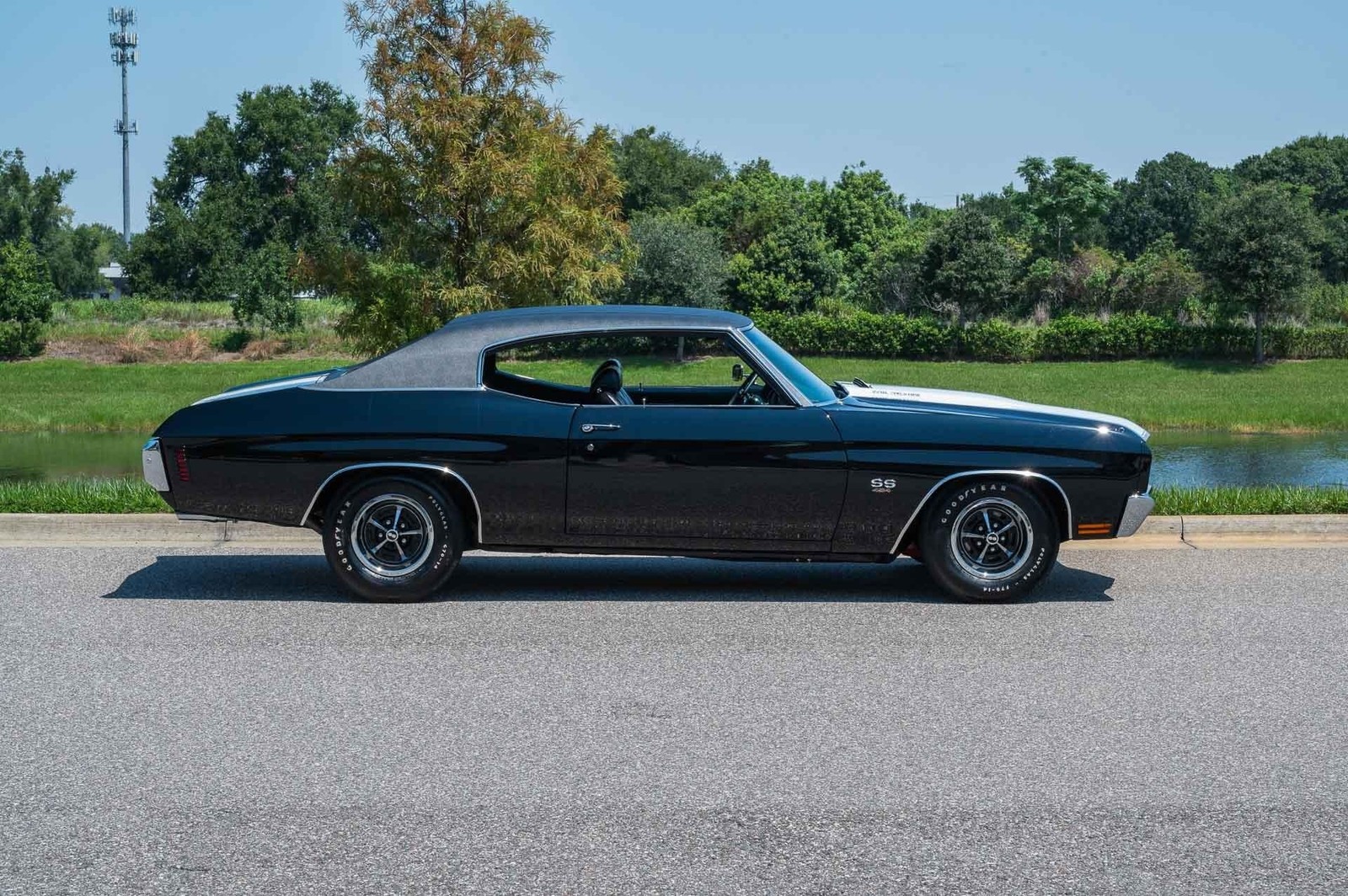 Chevrolet-Chevelle-1970-2-Door-8