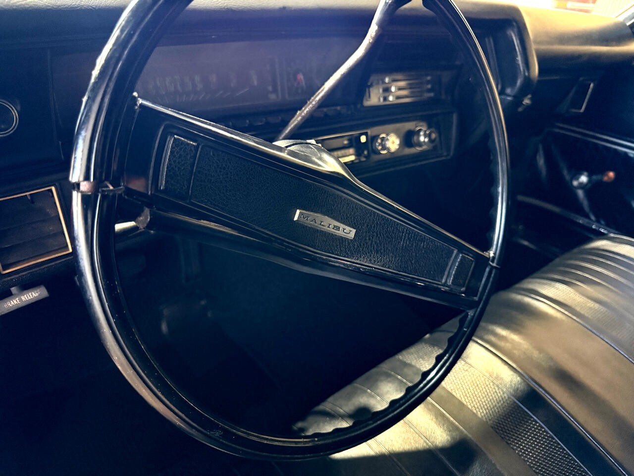 Chevrolet-Chevelle-1970-Classic-Car-31