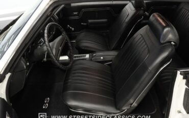 Chevrolet-Chevelle-1971-White-Black-27