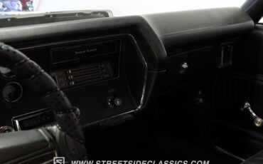 Chevrolet-Chevelle-1971-White-Black-29