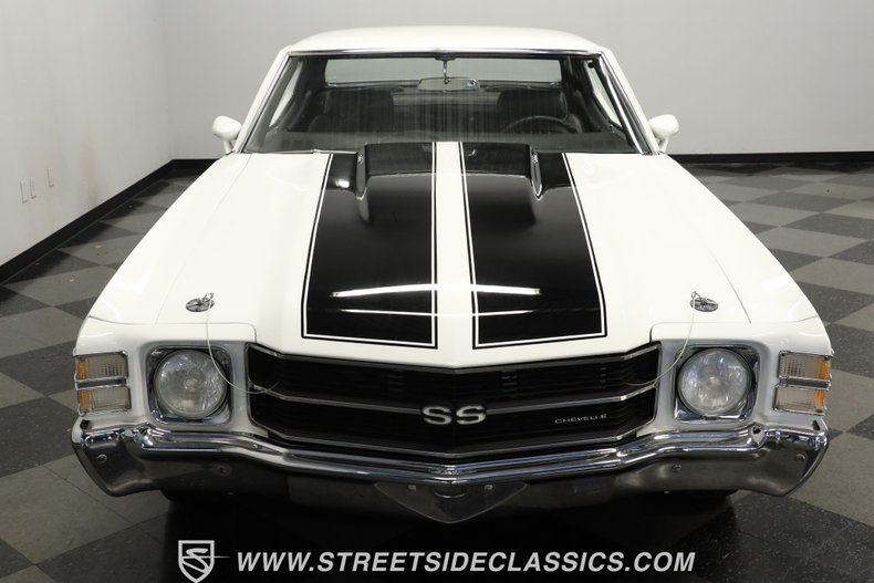 Chevrolet-Chevelle-1971-White-Black-9