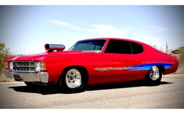 Chevrolet-Chevelle-1971-red-tan-11