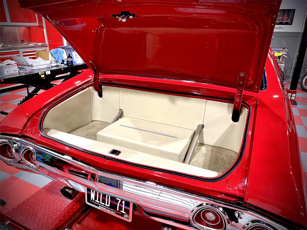 Chevrolet-Chevelle-1971-red-tan-2