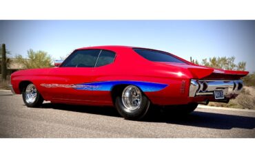 Chevrolet-Chevelle-1971-red-tan-3