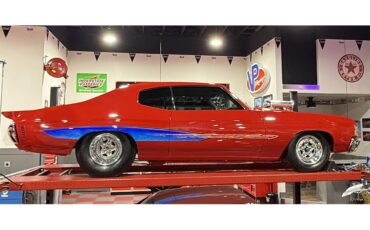 Chevrolet-Chevelle-1971-red-tan-7