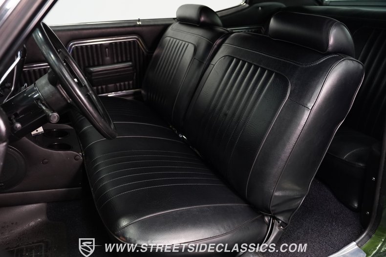 Chevrolet-Chevelle-1972-Sequoia-Green-Black-20