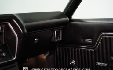 Chevrolet-Chevelle-1972-Sequoia-Green-Black-21