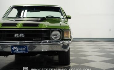Chevrolet-Chevelle-1972-Sequoia-Green-Black-38