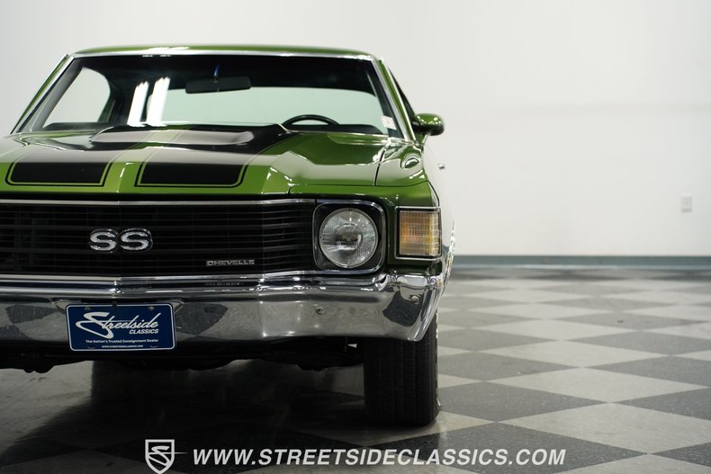 Chevrolet-Chevelle-1972-Sequoia-Green-Black-38