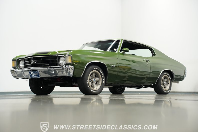 Chevrolet-Chevelle-1972-Sequoia-Green-Black-39