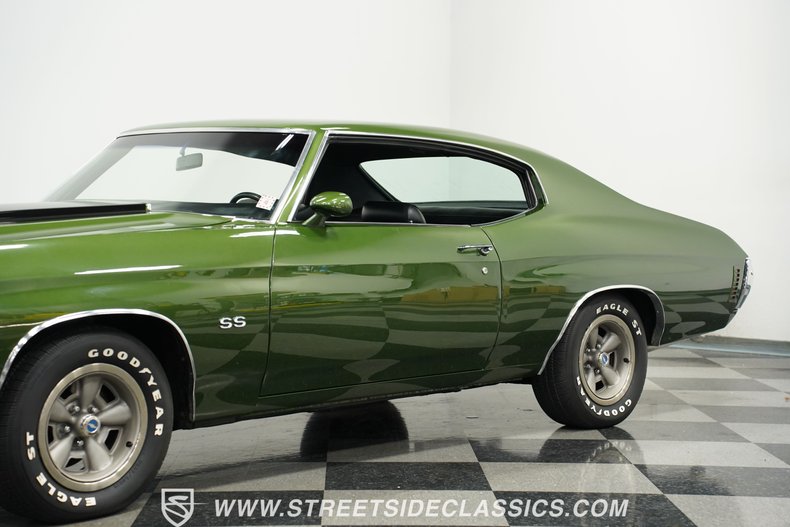 Chevrolet-Chevelle-1972-Sequoia-Green-Black-40