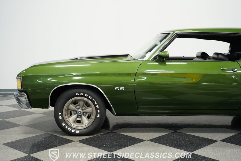 Chevrolet-Chevelle-1972-Sequoia-Green-Black-41
