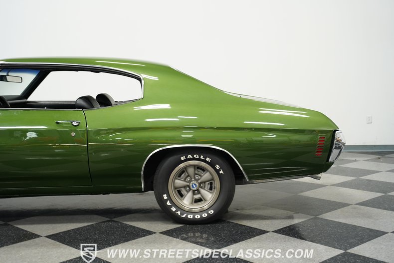 Chevrolet-Chevelle-1972-Sequoia-Green-Black-42