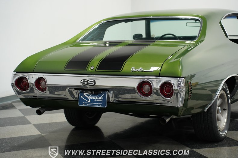 Chevrolet-Chevelle-1972-Sequoia-Green-Black-44