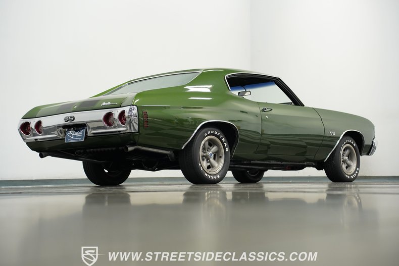 Chevrolet-Chevelle-1972-Sequoia-Green-Black-45