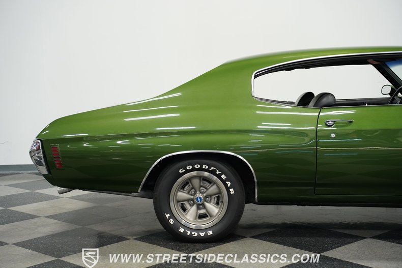 Chevrolet-Chevelle-1972-Sequoia-Green-Black-47