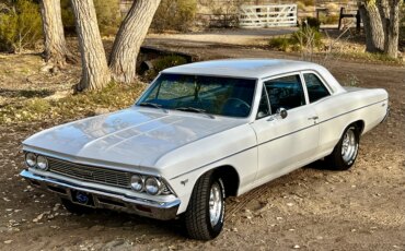 Chevrolet-Chevelle-300-1966-White-Blue