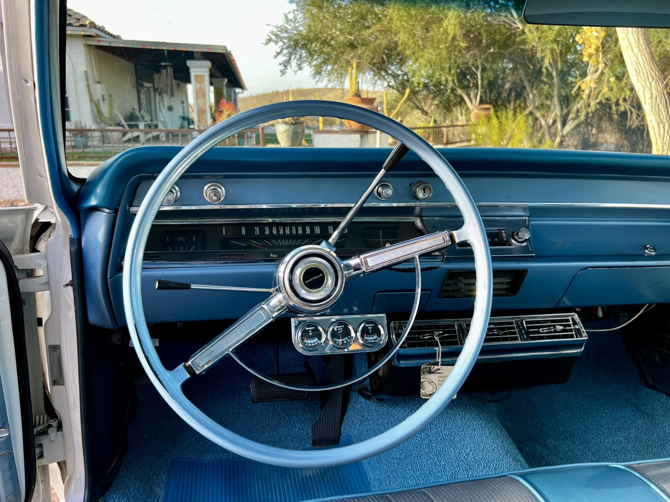 Chevrolet-Chevelle-300-1966-White-Blue-8