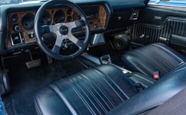 Chevrolet-Chevelle-Malibu-Custom-1972-2-Door-Coupe-32