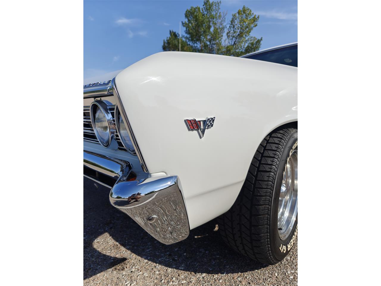 Chevrolet-Chevelle-malibu-1967-White-electric-blue-2