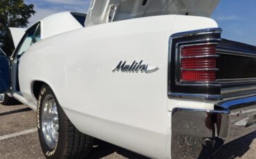 Chevrolet-Chevelle-malibu-1967-White-electric-blue-9