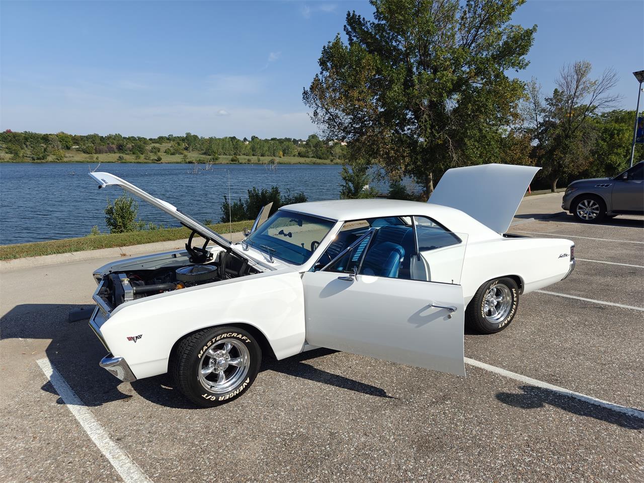 Chevrolet-Chevelle-malibu-1967-White-electric-blue