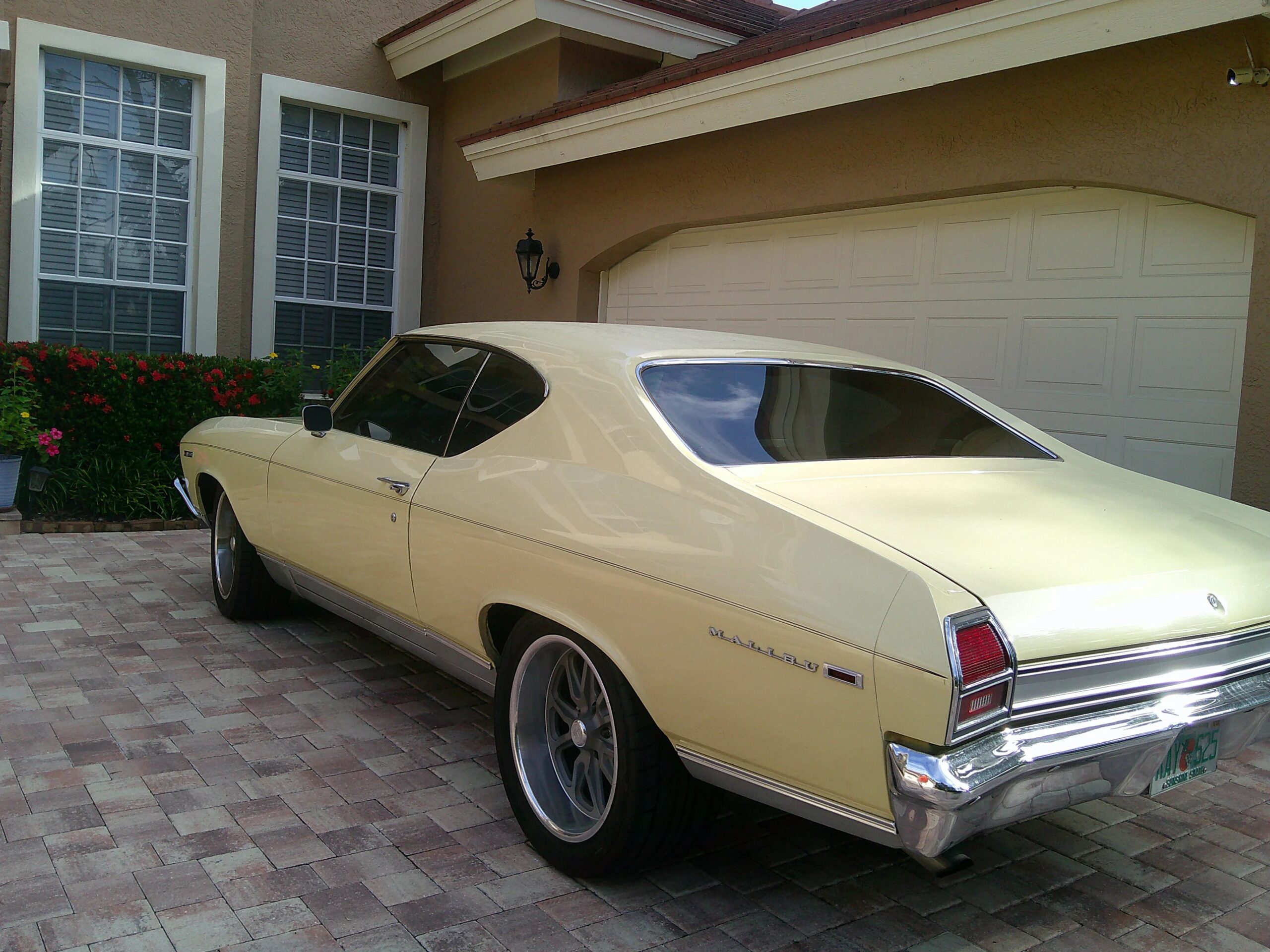 Chevrolet-Chevelle-malibu-1969-Yellow-Black-17