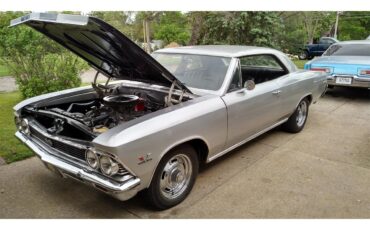 Chevrolet-Chevelle-ss-1966-Silver-Black-2