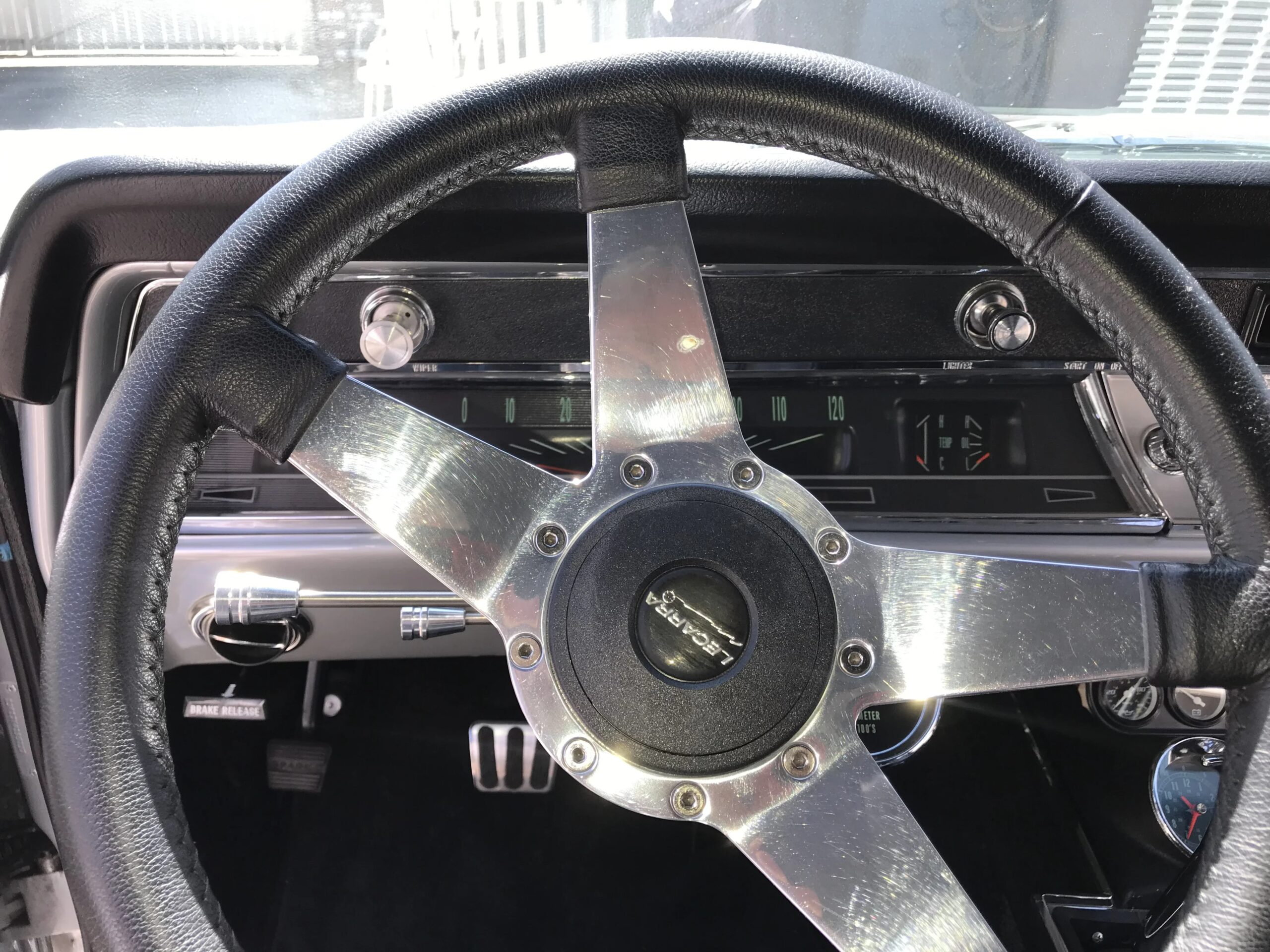 Chevrolet-Chevelle-ss-1966-Silver-Black-27