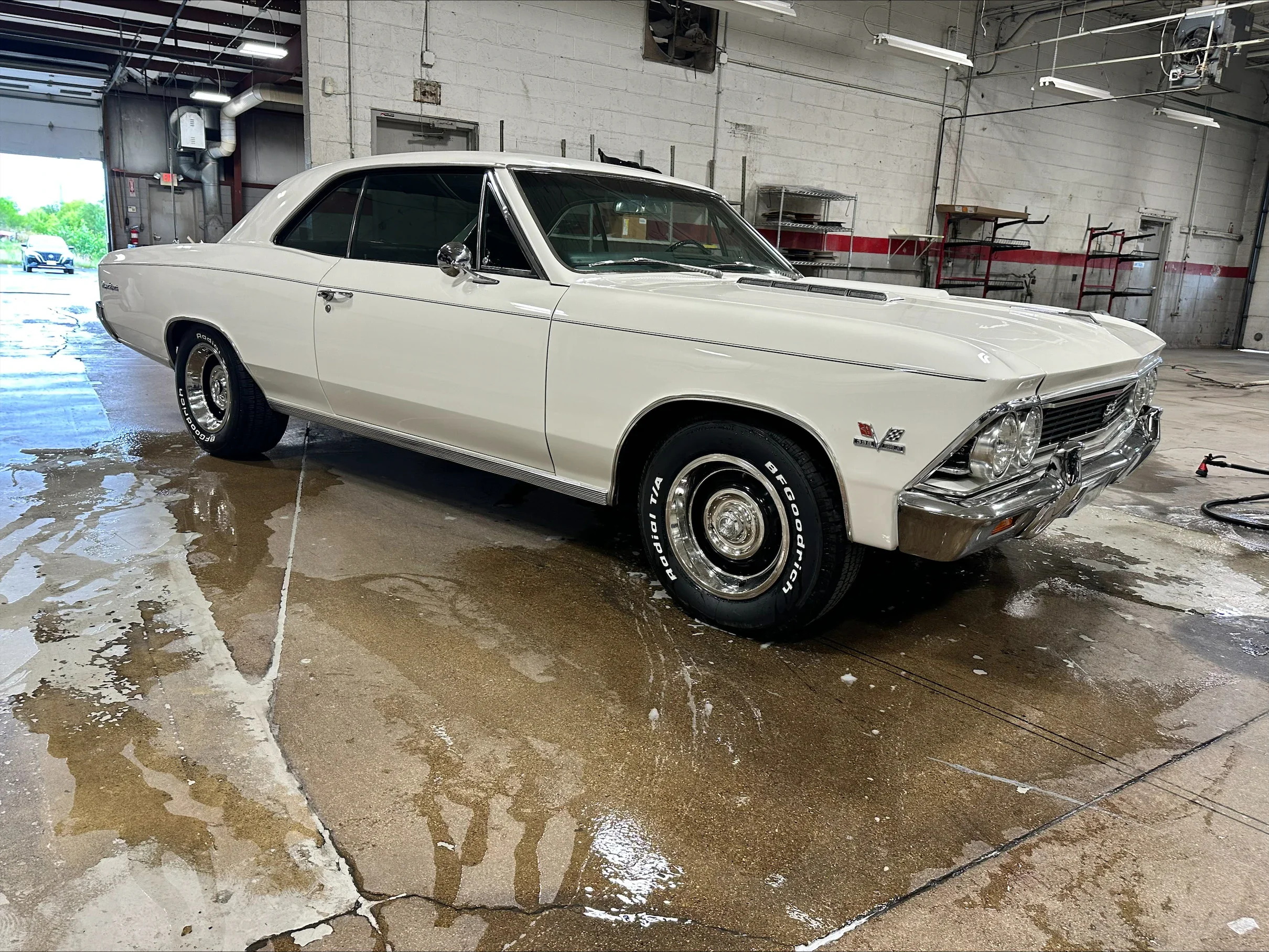 Chevrolet-Chevelle-ss-1966-White-Black-5